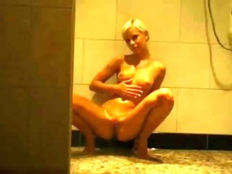 Blond Hottie Shower Masturbation