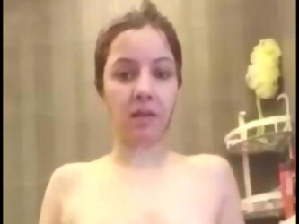 Pakistani Celebrity Rabi Pirzada Leaked Homemade Nude Vdo