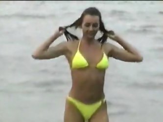 So Charming Greek Dark Brown Woman Make Enjoyment In Europe Beach And Share On Web