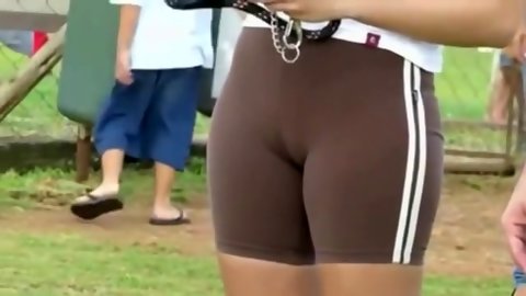 Sexy Shorts Cameltoe In The Park Was Voyeured On Cam