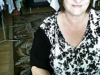 I Am Quite Old And Busty But I Still Like Having Some Action, At Least On The Internet. In This Amateur Mature Webcam Video You Can See Me Flashing My