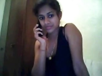 See Sexy Indian Sweetheart Talking On The Phone During The Time That In Front Of Livecam At Masturbating.